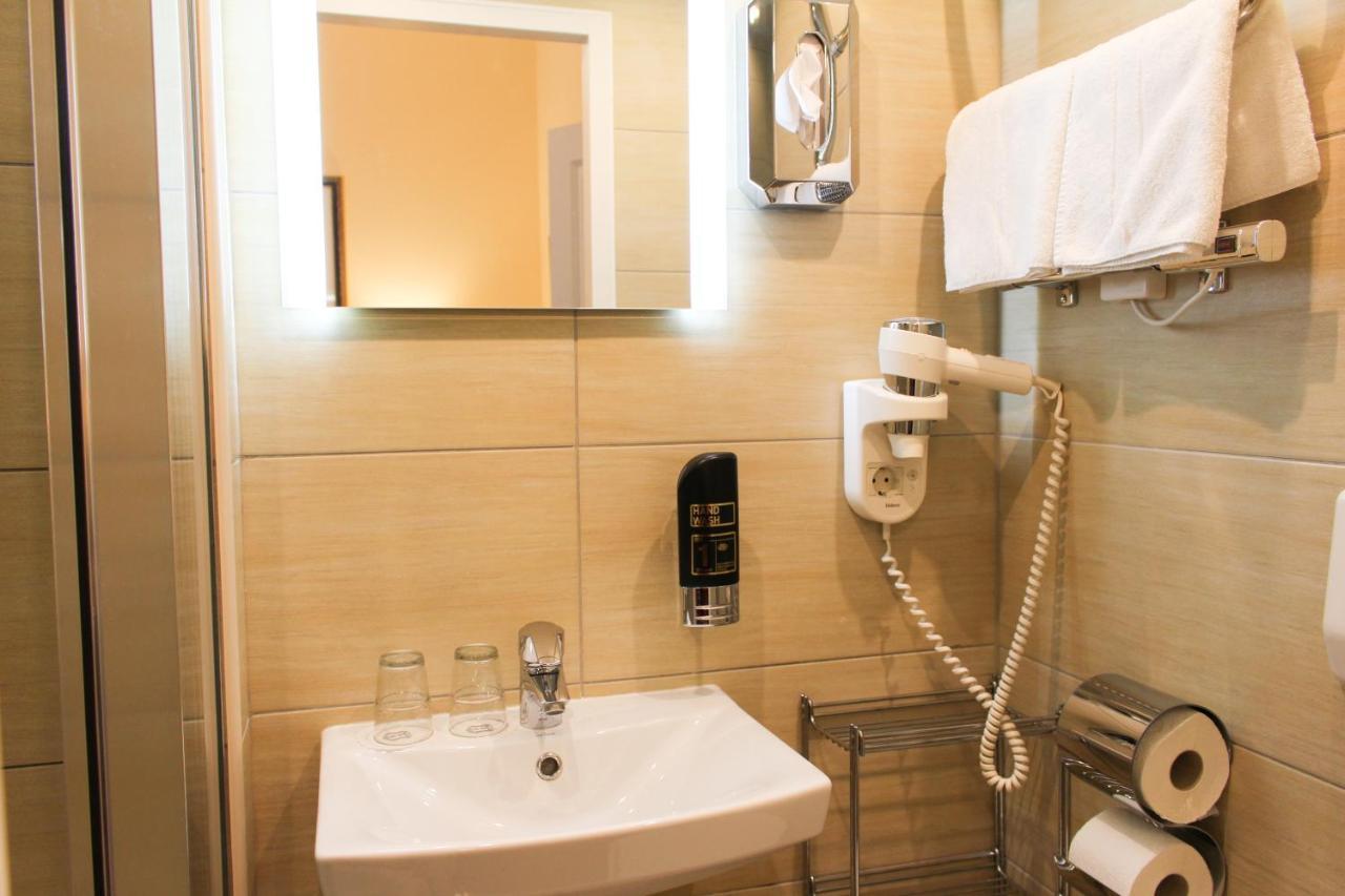 Private Comfort Stephansplatz - Self Check In Відень Екстер'єр фото