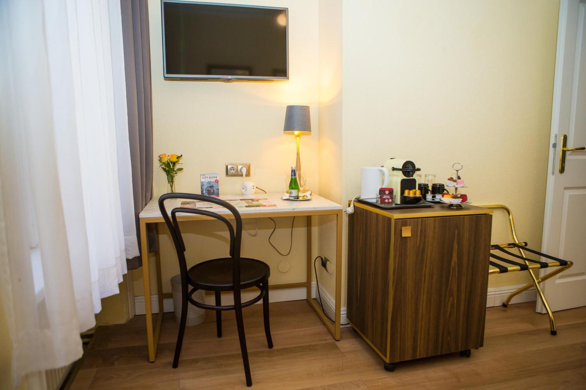 Private Comfort Stephansplatz - Self Check In Відень Екстер'єр фото